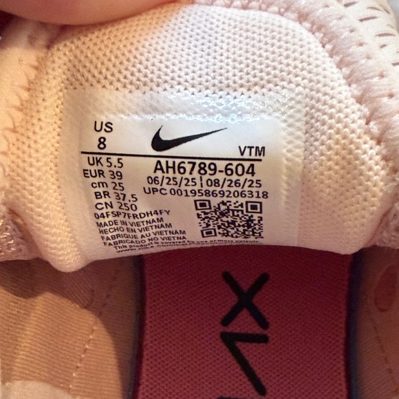 Nike Women's Air Max 270 Blush Pink Size 8 - like new - Picture 5 of 5